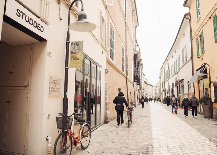 Guesthost - Byron In Historic Center * Ravenna