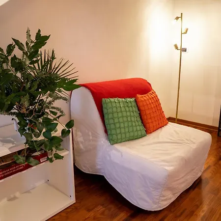 Guesthost - Byron In Historic Center Appartement *