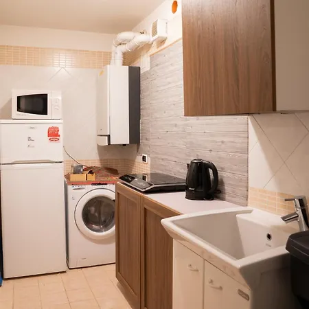 Guesthost - Byron In Historic Center *
