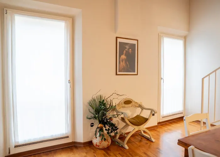 Guesthost - Byron In Historic Center Apartmán Ravenna